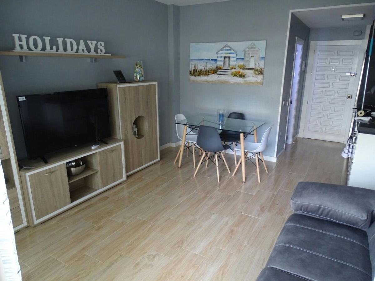Apartamento En Benalbeach 贝纳尔马德纳 外观 照片