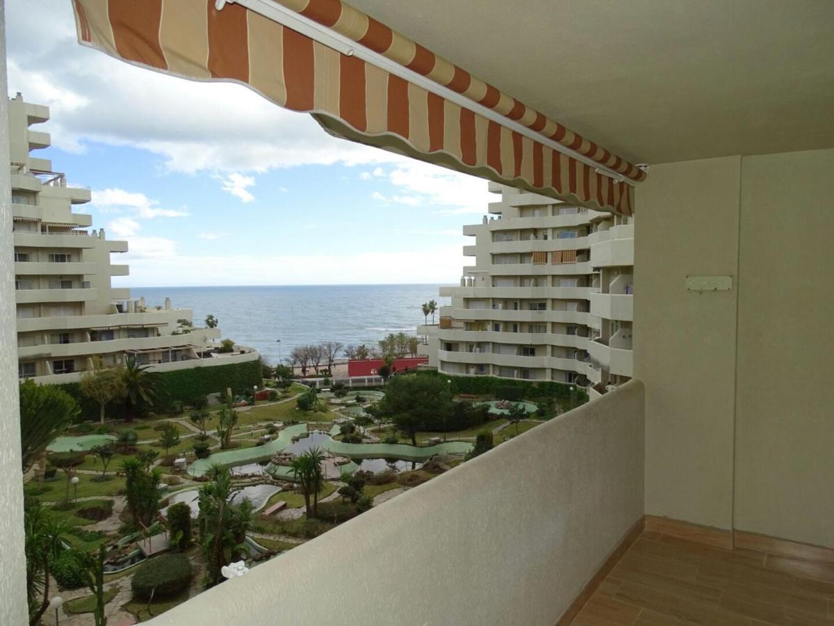 Apartamento En Benalbeach 贝纳尔马德纳 外观 照片