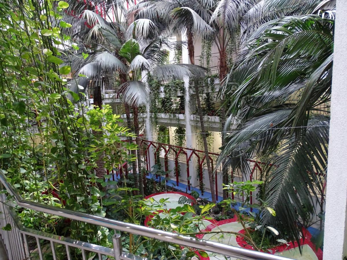 Apartamento En Benalbeach 贝纳尔马德纳 外观 照片